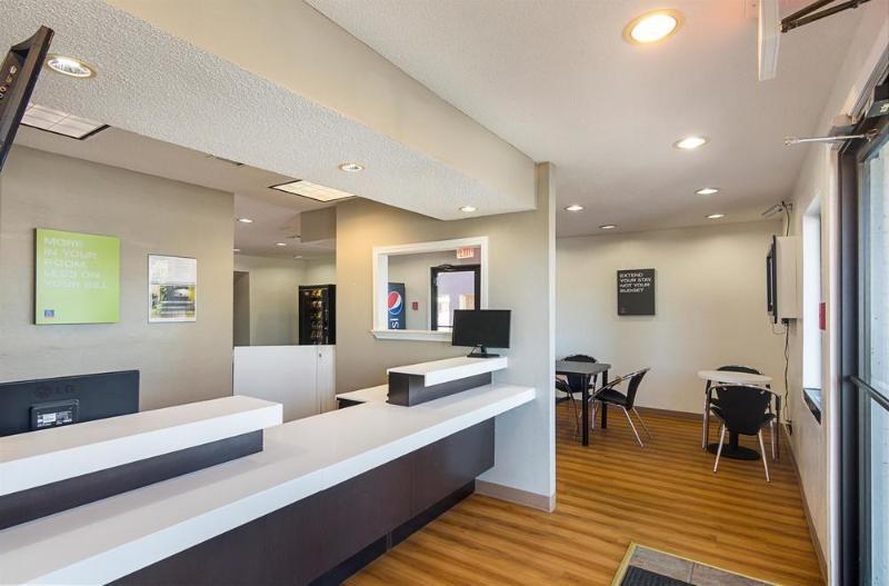 Studio Inn Extended Stay Oklahoma City Airport By Oyo Kültér fotó