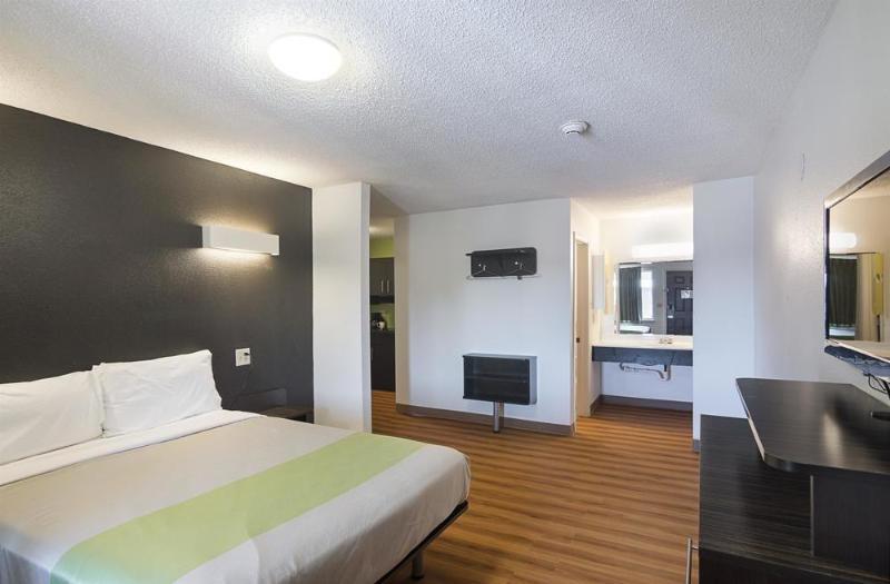 Studio Inn Extended Stay Oklahoma City Airport By Oyo Kültér fotó