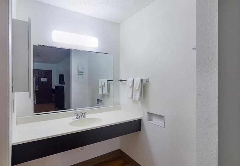 Studio Inn Extended Stay Oklahoma City Airport By Oyo Kültér fotó