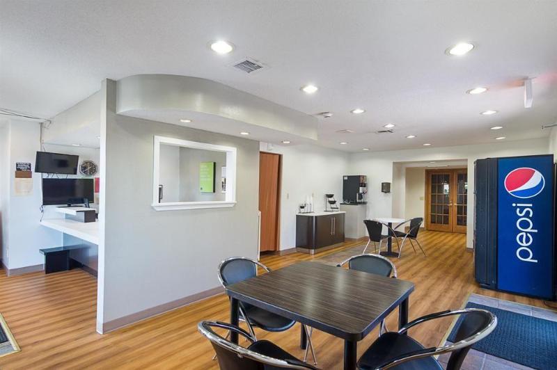 Studio Inn Extended Stay Oklahoma City Airport By Oyo Kültér fotó